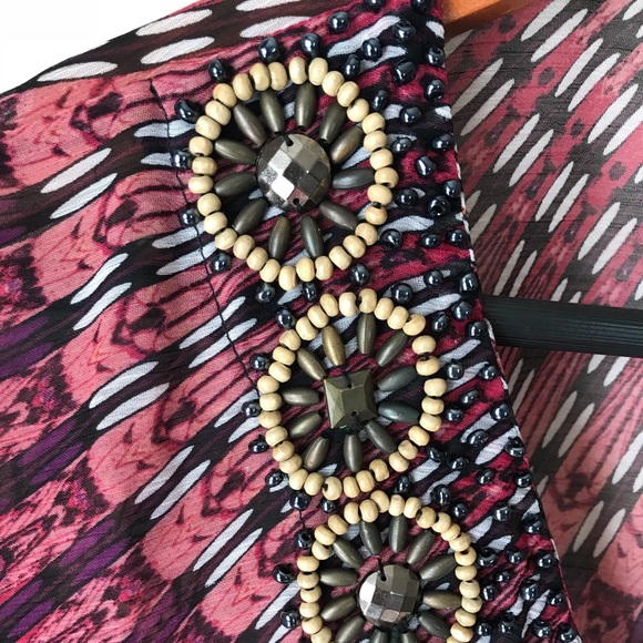 Fun lightweight blouse - Picture 4 of 8